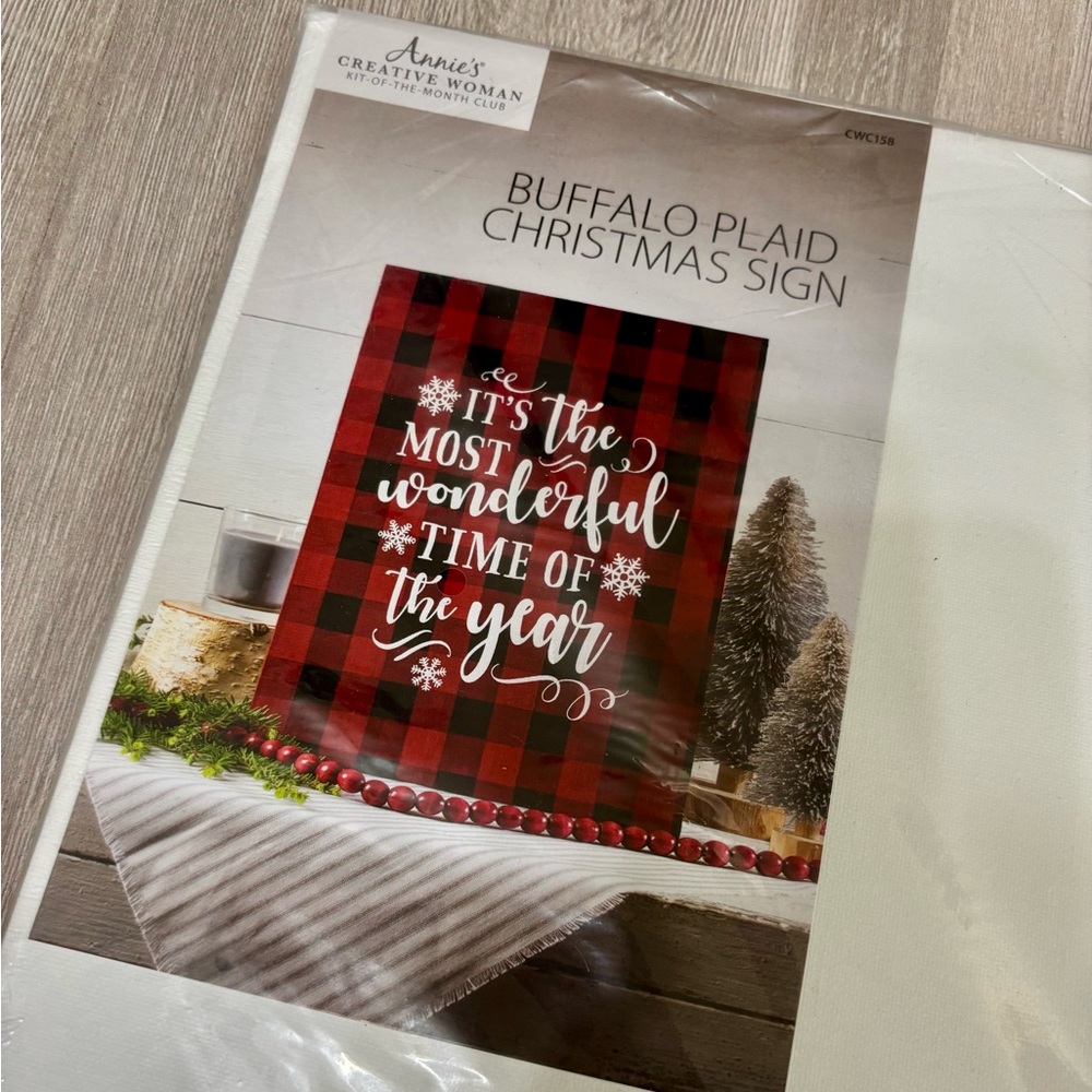 NWT Annie’s Creative Woman Plaid Christmas Holiday DIY Decor Sign